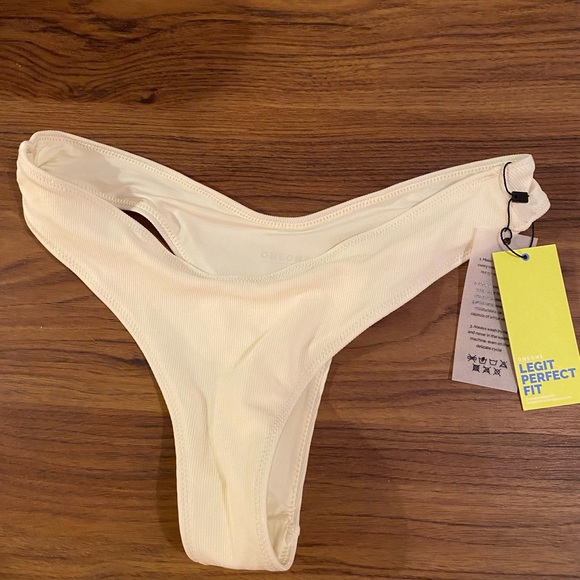 NWT Oneone swimwear. Lara top ivory, Heidi bottom ivory. Size M. - Picture 5 of 10